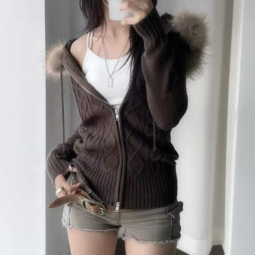Zip-up grunge cardigan with faux fur trim