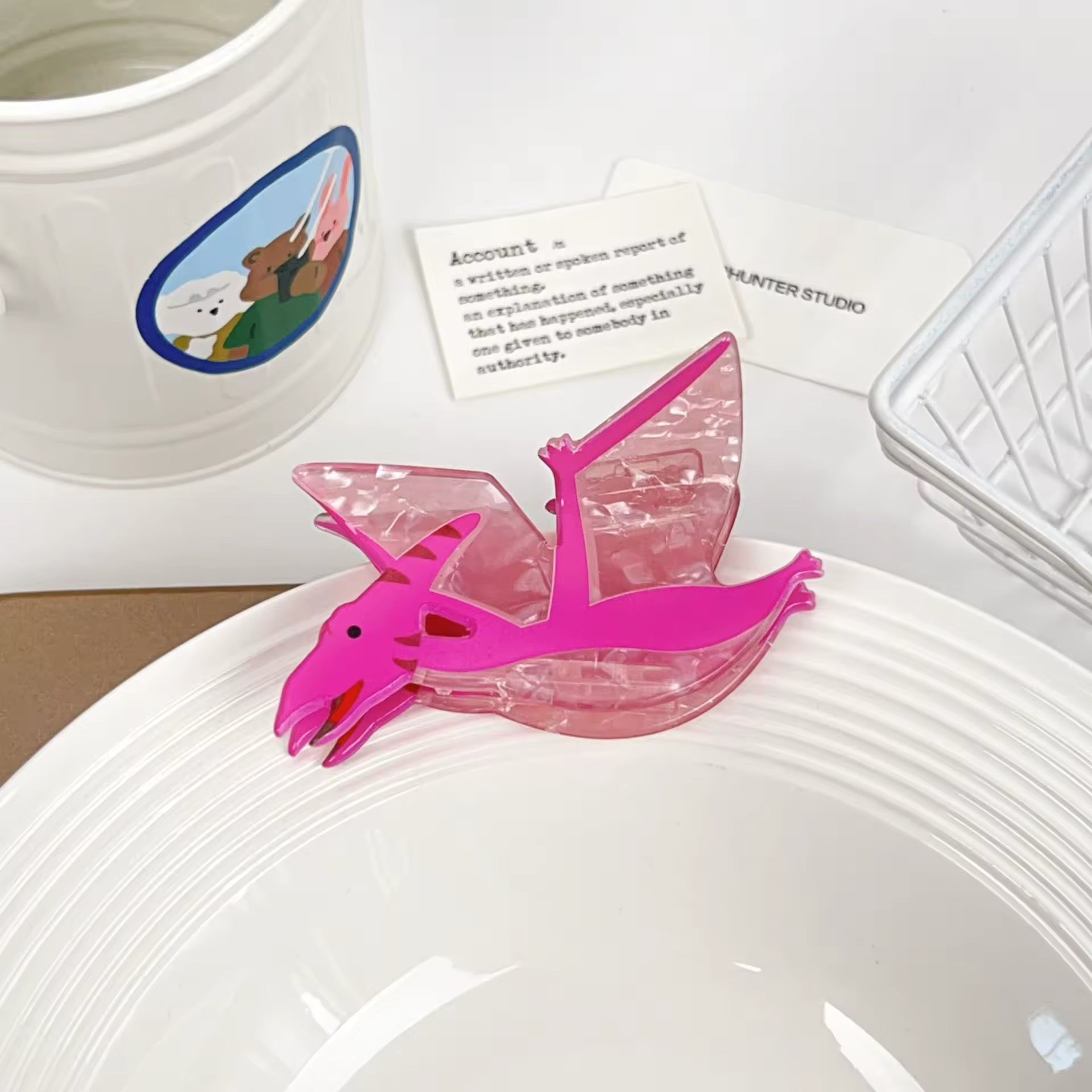 Strong grip dinosaur hairpin for ponytails and buns