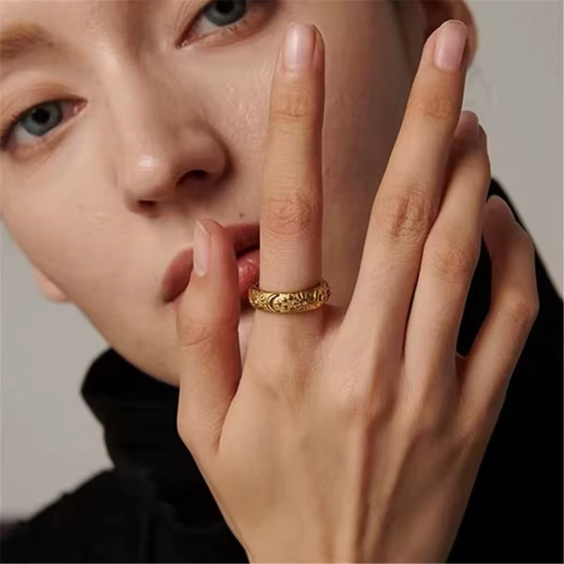 Vintage moon ring with gold sun star design