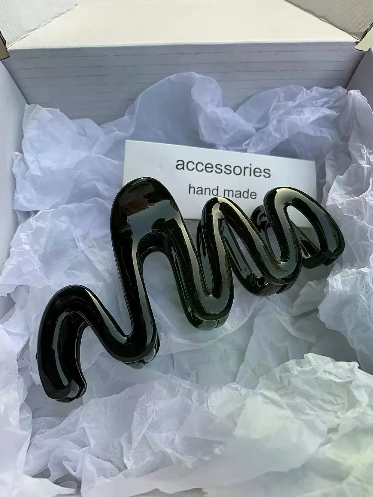 High-quality geometric hair clip for women and girls