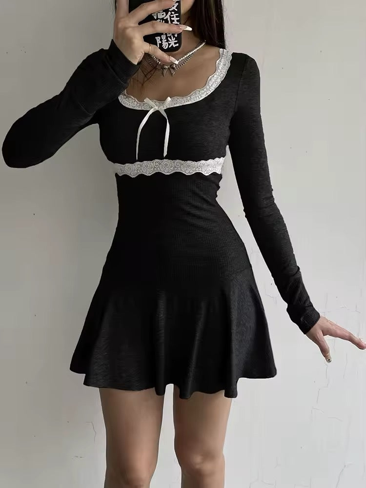 Chic Korean fashion mini dress with pleated skirt
