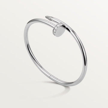 Chic nail bangle with crystals in gold, feminine and powerful piece