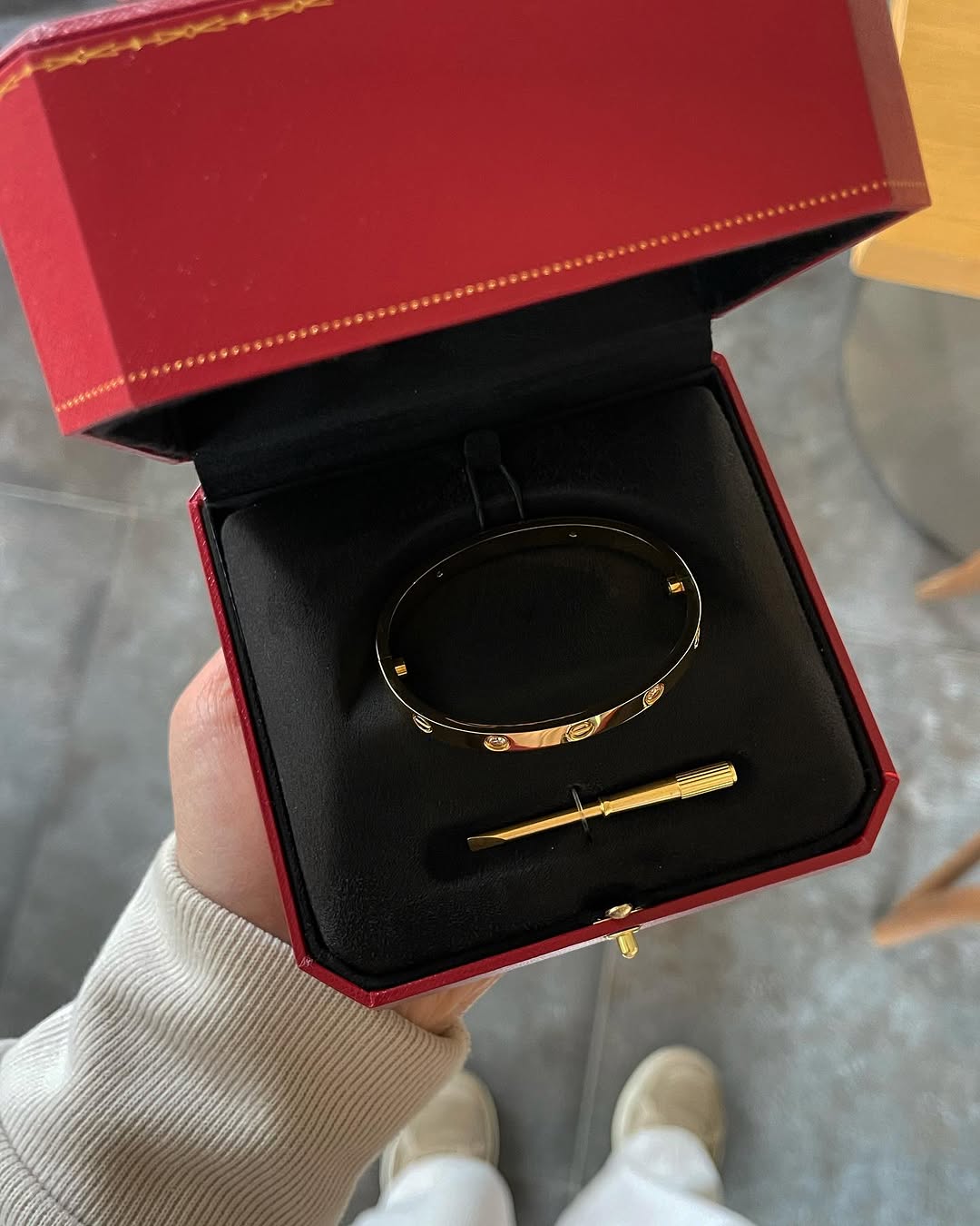 18 cm gold love bangle perfect for stacking or solo wear