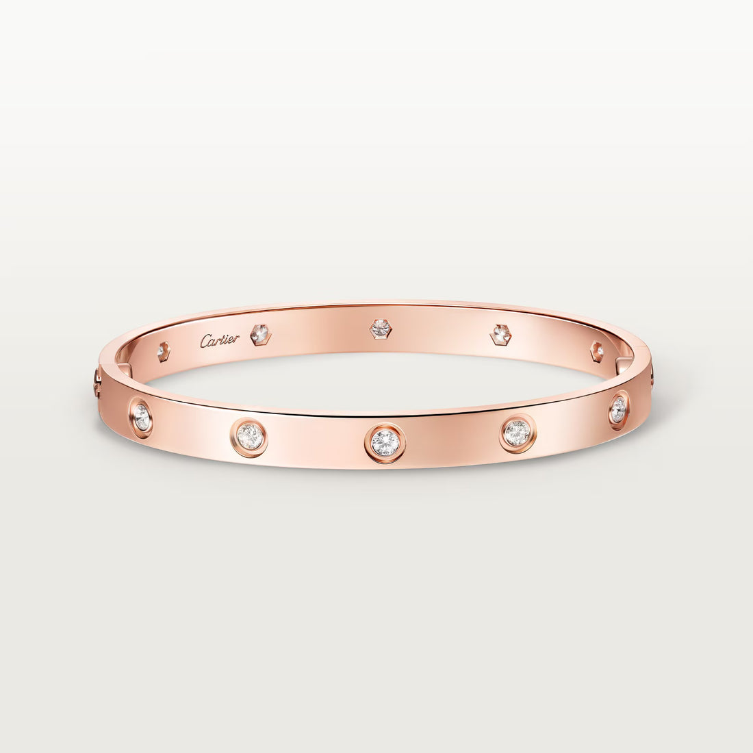 Top quality love bracelet in gold for romantic gifting