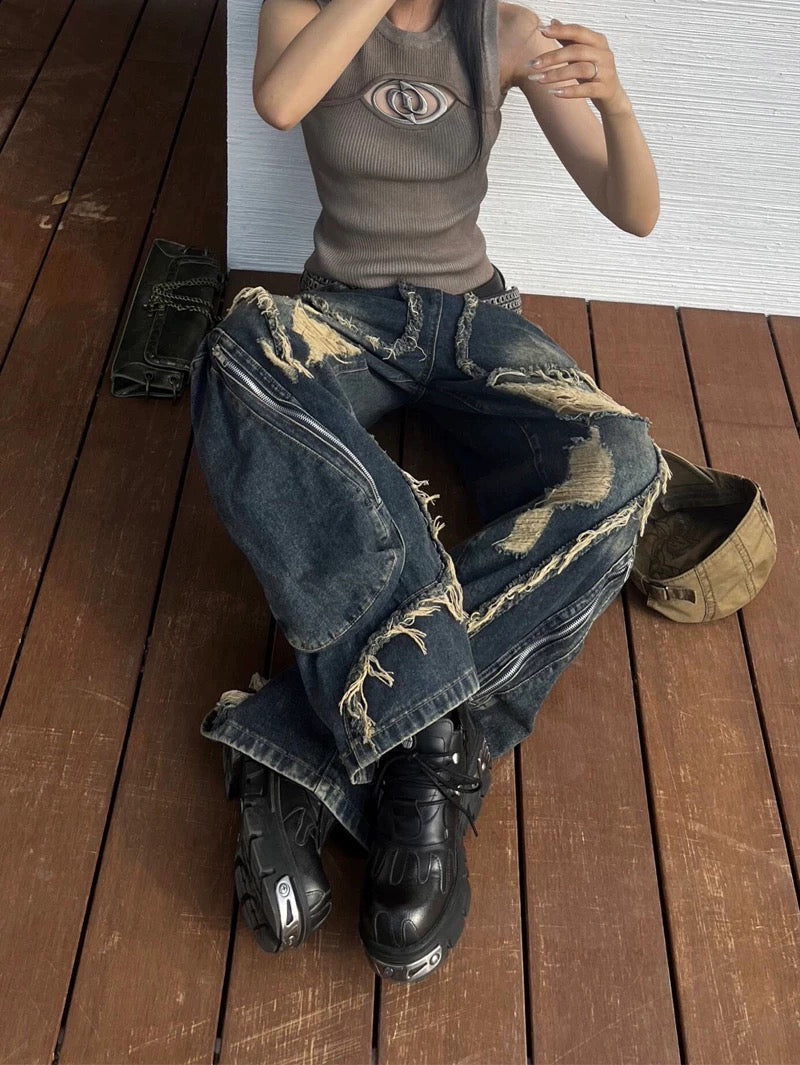 Harajuku high-waisted Y2K baggy jeans, vintage hip-hop ripped cargo denim with oversized fit and urban grunge aesthetic streetwear fashion