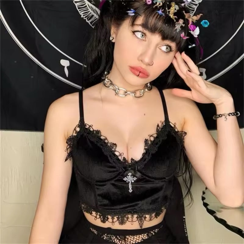 Gothic velvet crop top with lace trim and backless style