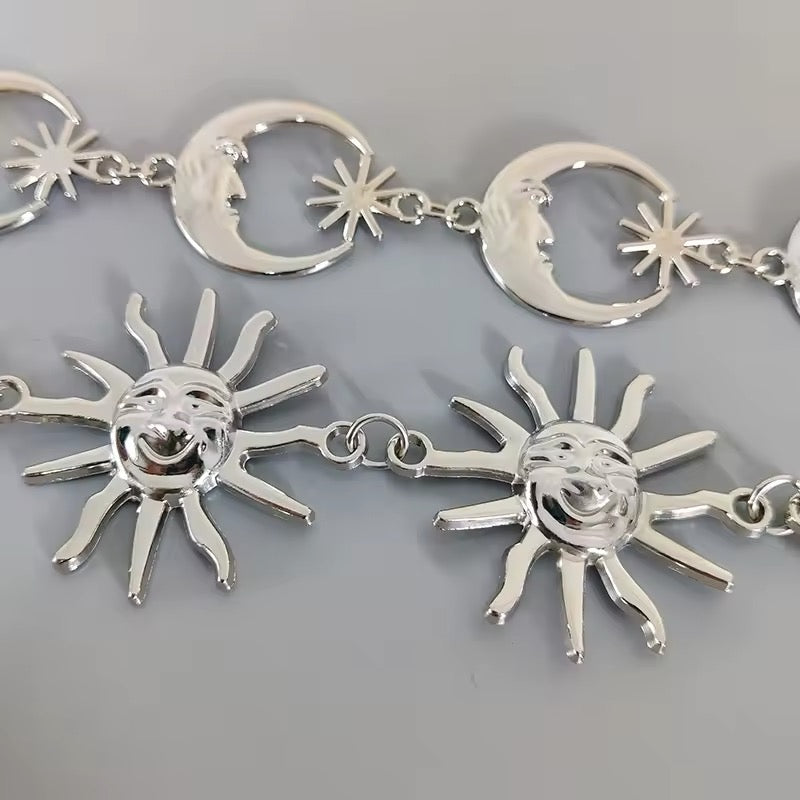 Adjustable vintage sun belt styled with a black witchy dress