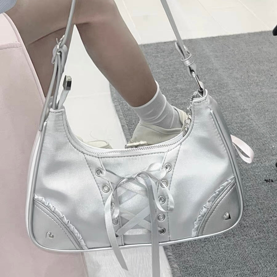 Transparent ita shoulder bag with inner lining space for accessories, soft girl make-up and phone