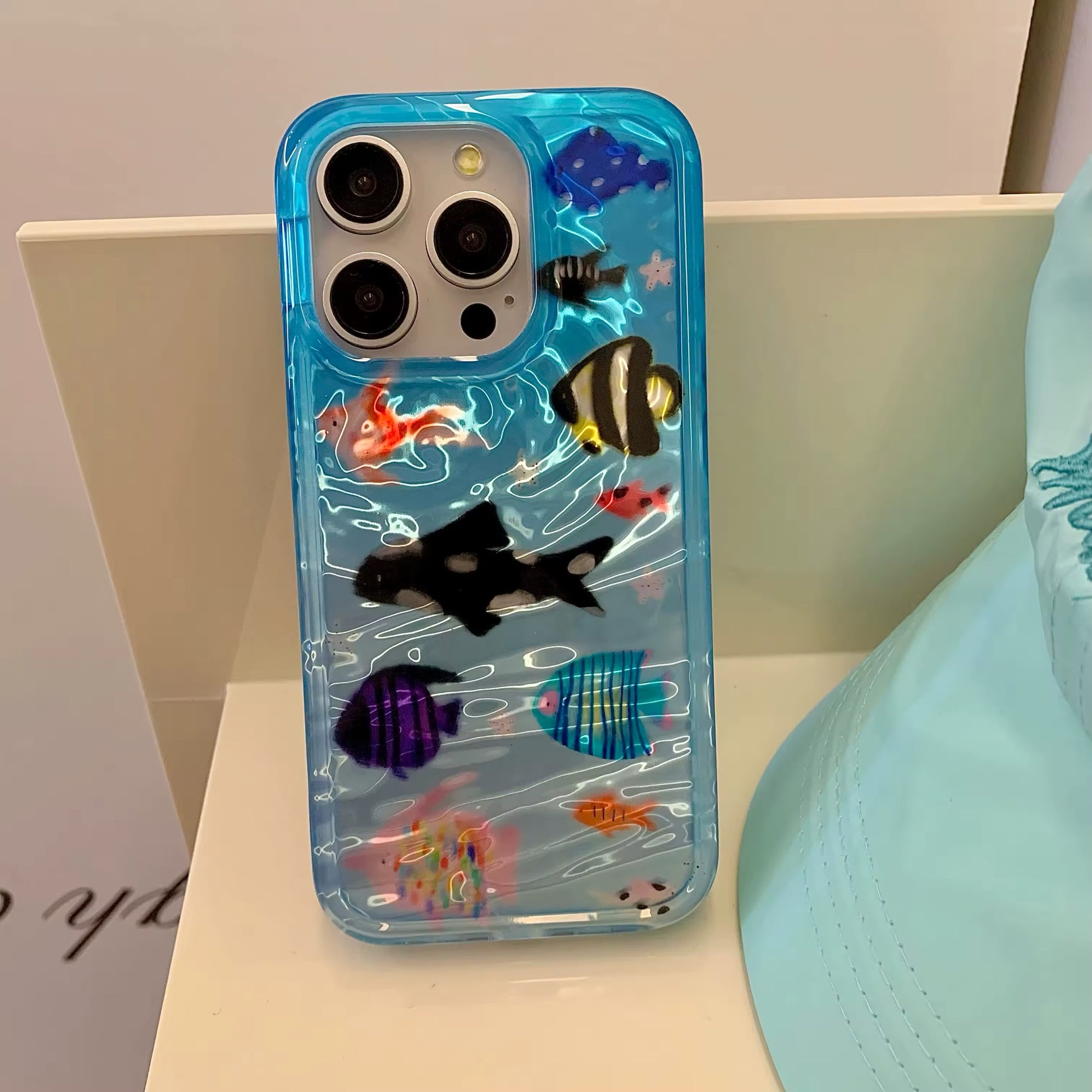 Gradient color ocean theme phone case for iPhone 16, 15, 14, and 13