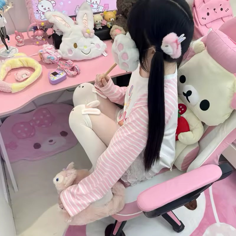 Y2K inspired kawaii graphic tee in pastel pink