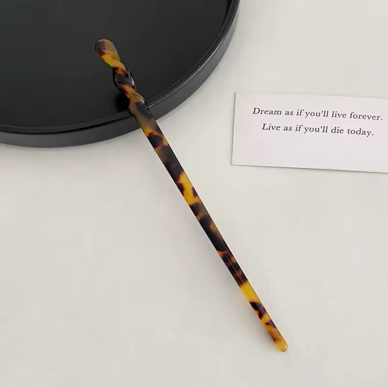 Lightweight yet durable acetate hair stick for updos
