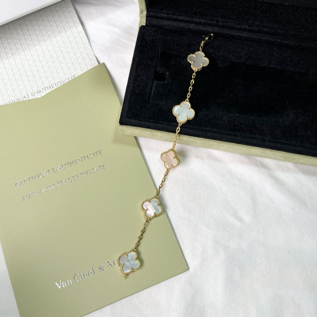 Waterproof white clover bracelet with romantic designer touch