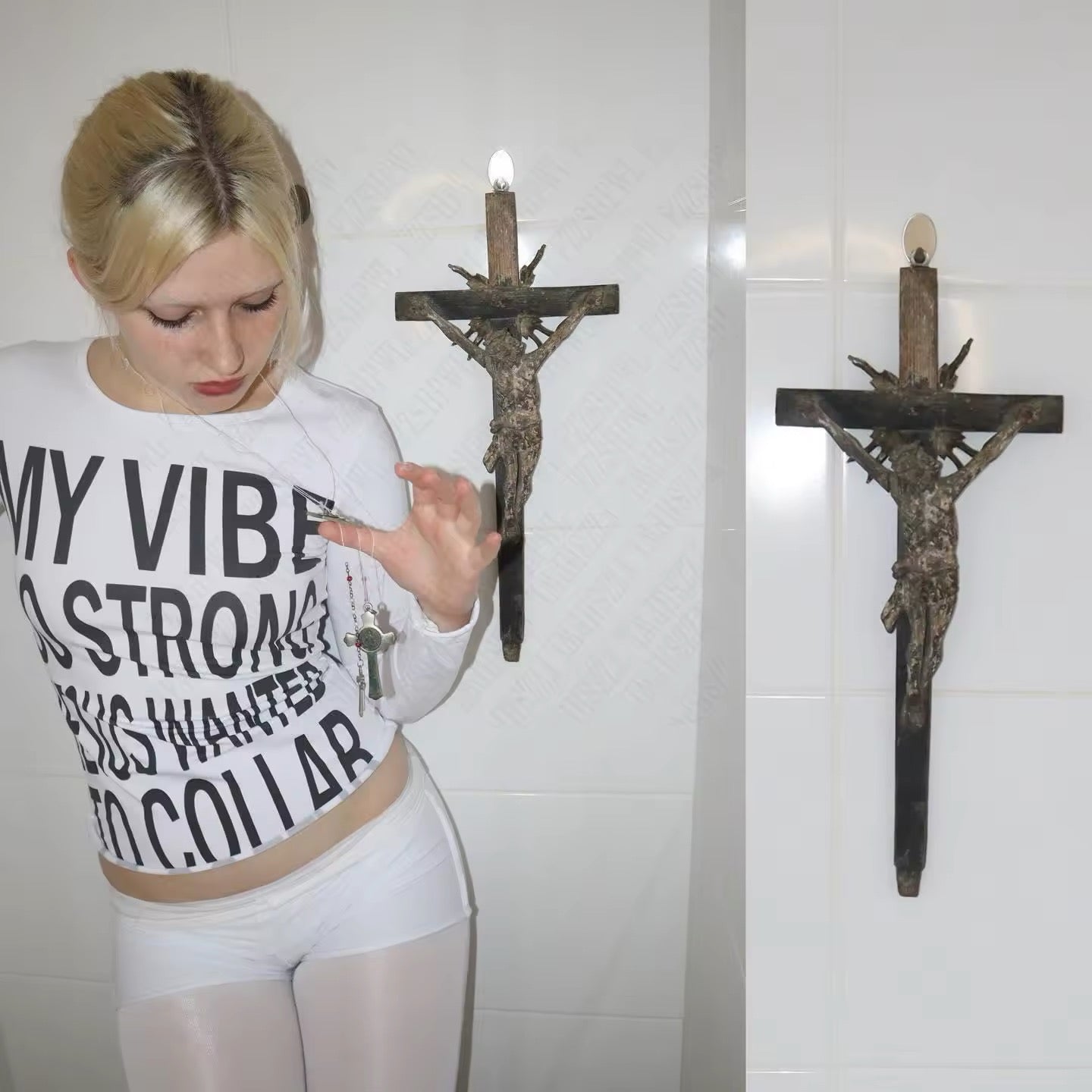 Emo aesthetic punk girl in Y2K streetwear letter printed tee with long sleeves