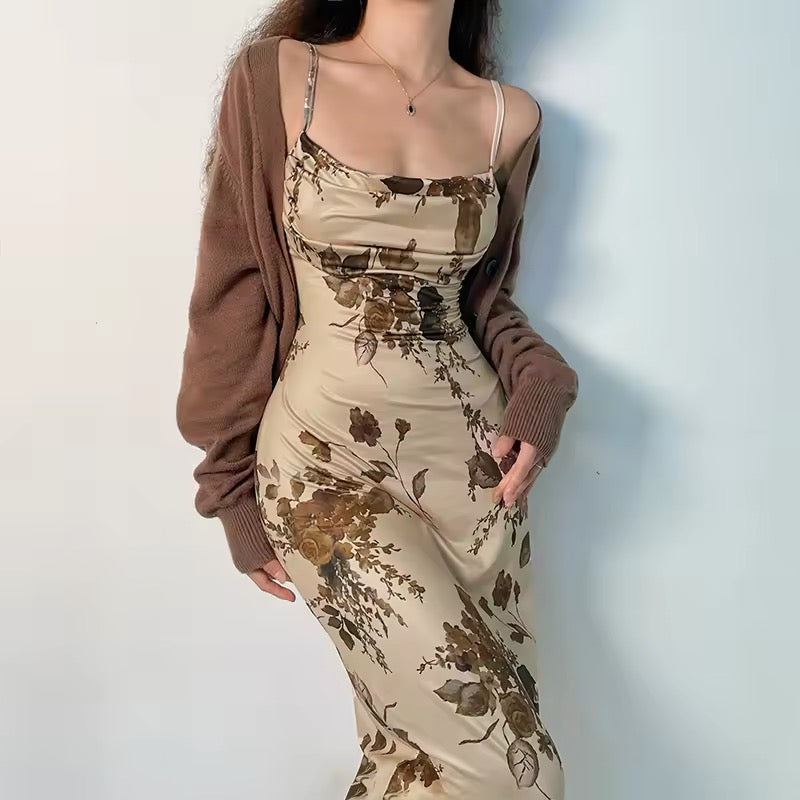 Elegant summer dress with retro flower design