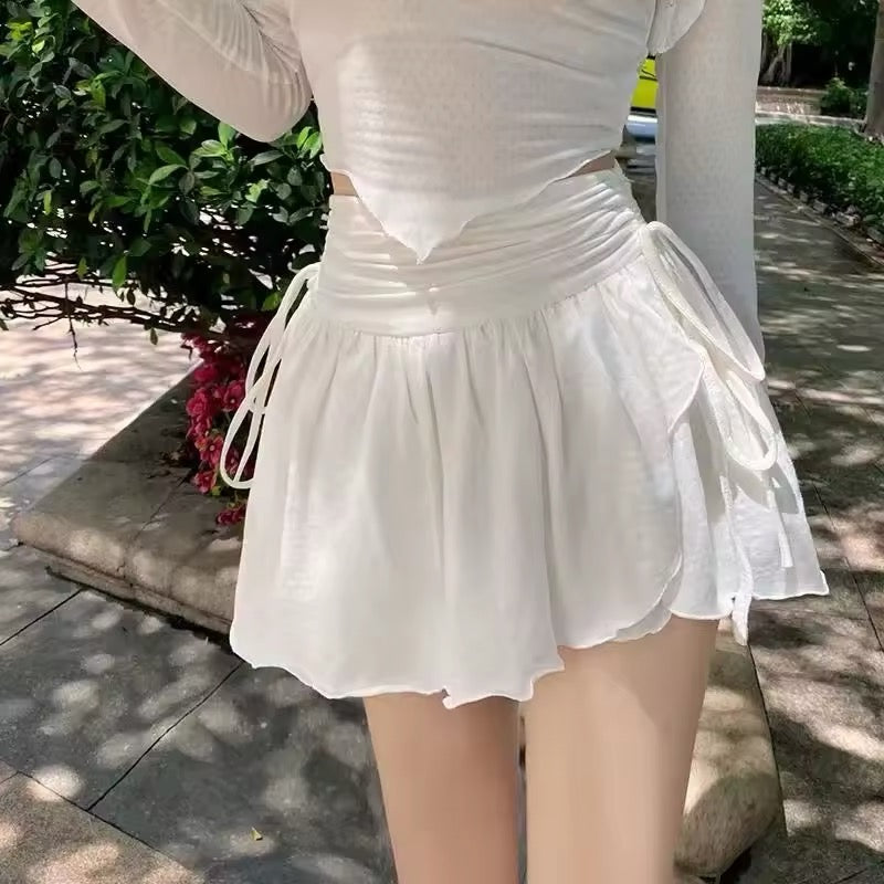 Korean high-waisted white mini skirt for aesthetic outfits
