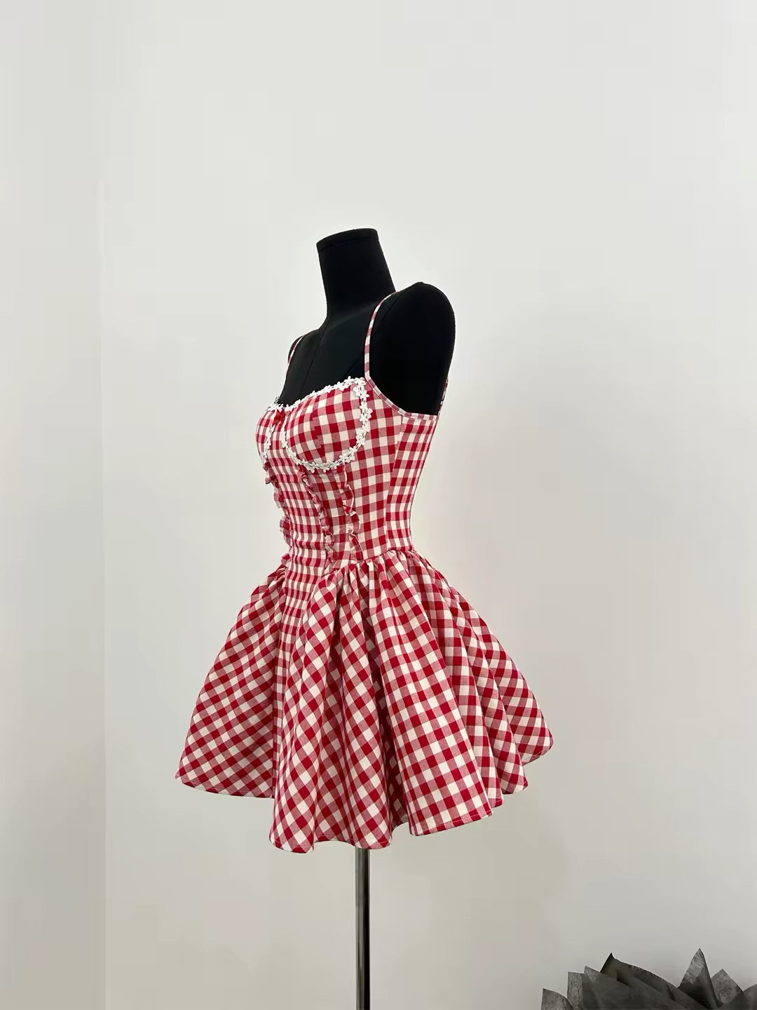 Romantic lace-detailed plaid mini dress for women