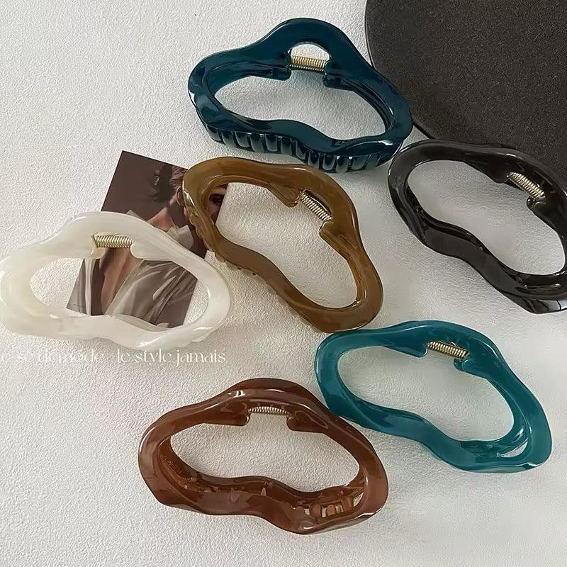 Minimalist tortoiseshell hair claw for elegant updos