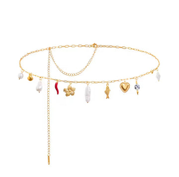 Charm chain waist jewelry ideal for soft girl and boho aesthetics.