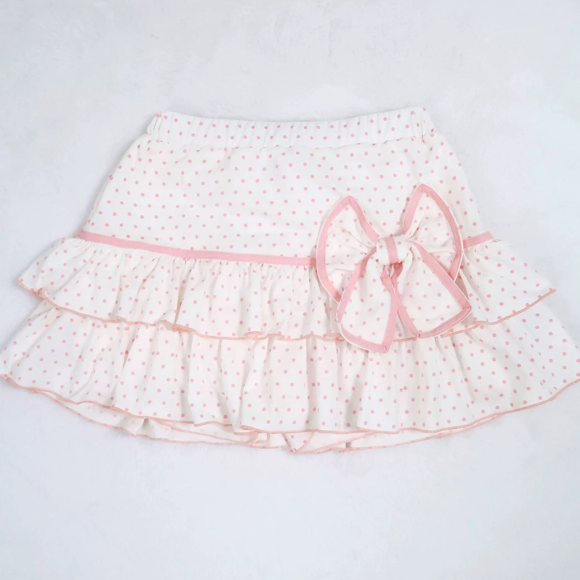 Double-layered cake-style skirt in kawaii Harajuku aesthetic