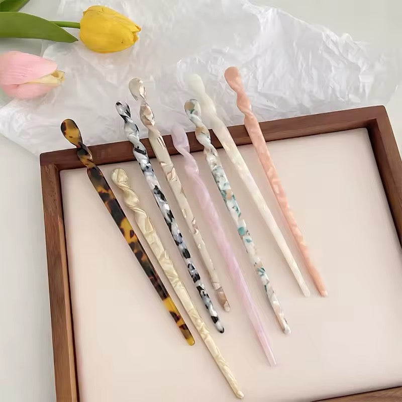 Marbled resin hair stick for wedding hairstyles