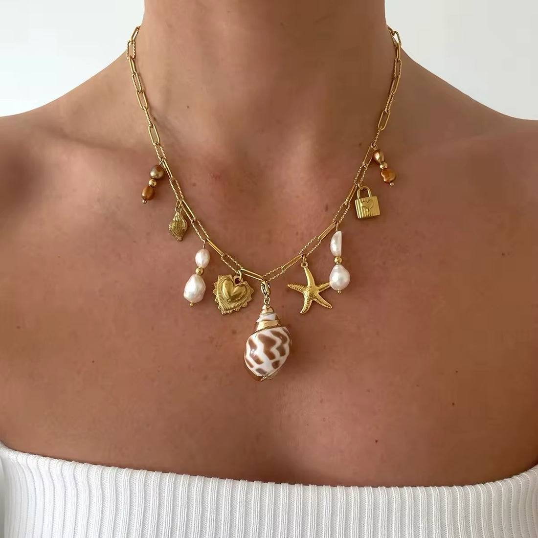 Chic Y2K aesthetic boho charm necklace for summer outfits