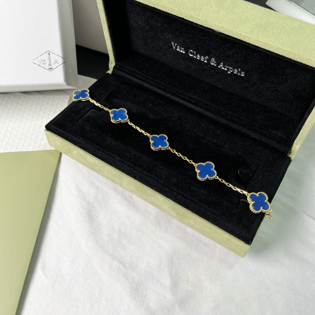 Waterproof bracelet with blue clover charm for women
