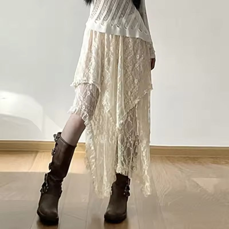 Boho-inspired high-waist beige skirt for romantic streetwear
