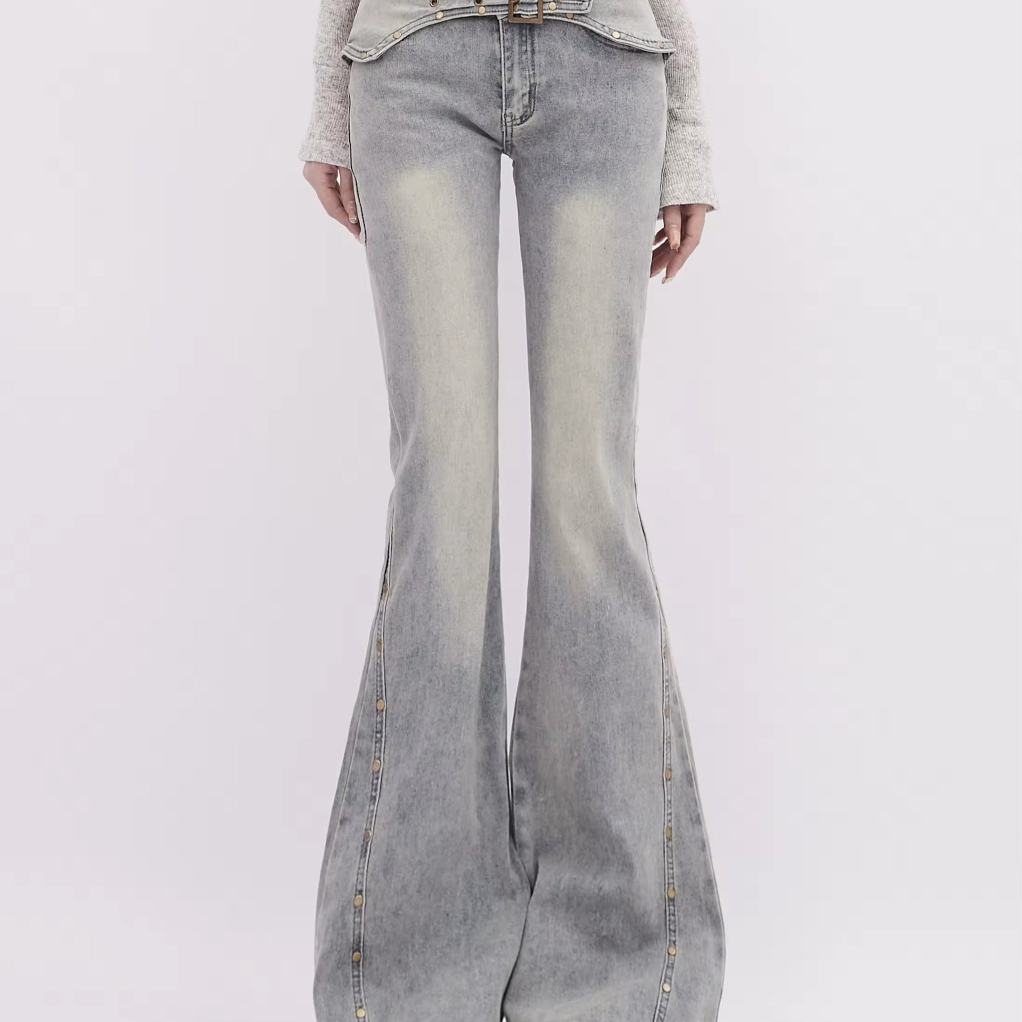 Y2K gray flare jeans front view in low-rise Korean Gyaru style