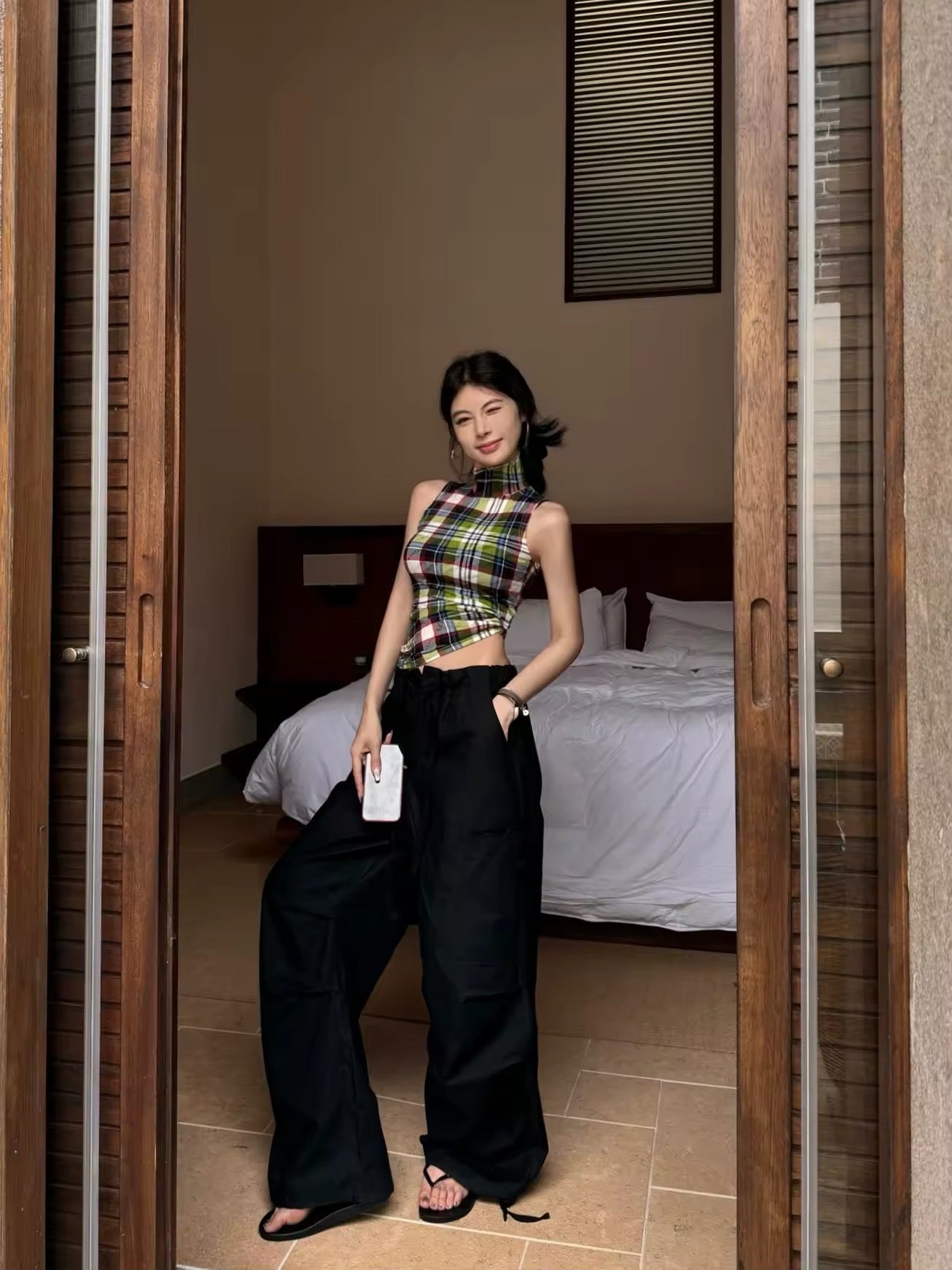 vintage sleeveless y2k crop top in green red plaid